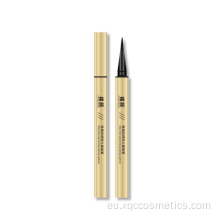 Eyeliner likidoak itxura ederra du beti